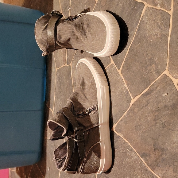 Blowfish Ankle Shoe - Picture 1 of 3